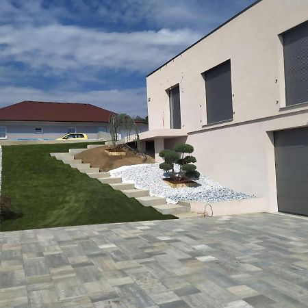 Place Near Casino Mond - Apartma Urska Шентиль Екстер'єр фото